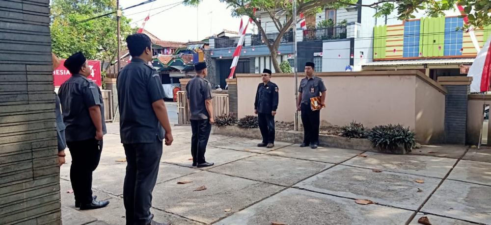 UPACARA 17 AGUSTUS DI GELAR BAWASLU CIAMIS