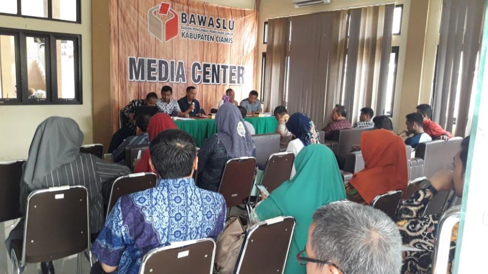 BAWASLU CIAMIS GANDENG KCD DAN KEMENAG CIAMIS