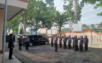 apel pagi